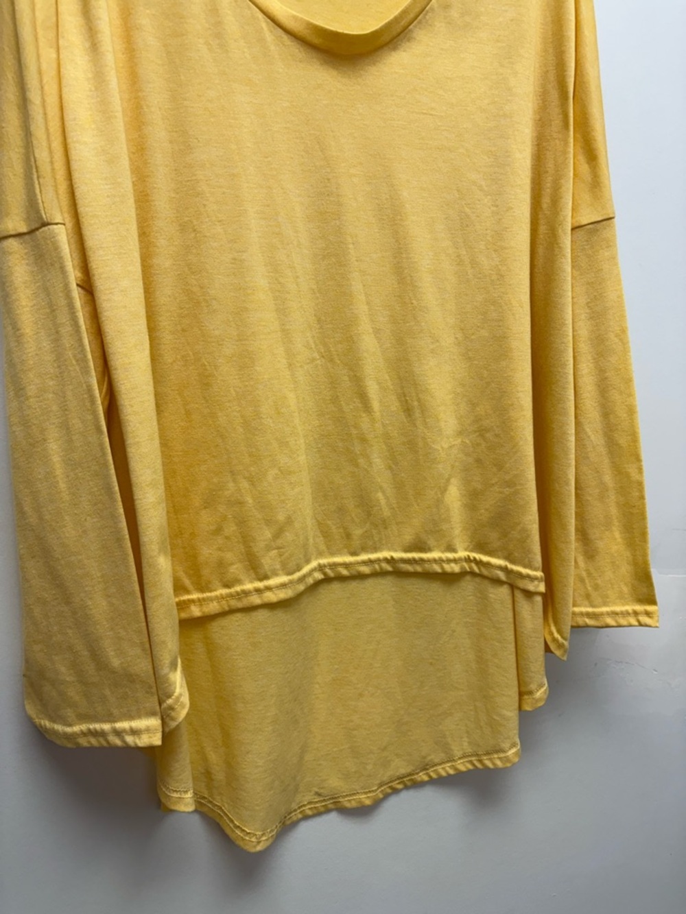 4 for $25 💛 Layered Hem Long Sleeve Top Approx Size 2X–3X 💛 - Picture 2 of 5